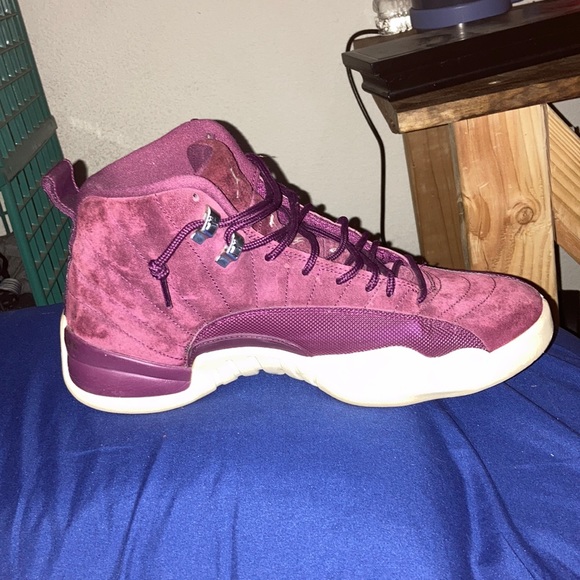 Jordan 12 Bordeaux - Picture 4 of 4